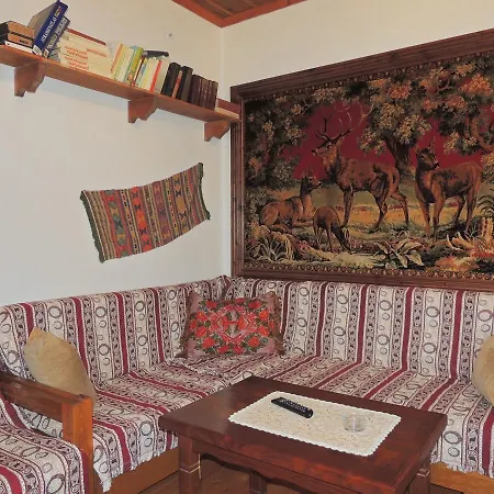 Apartment Kazaviti